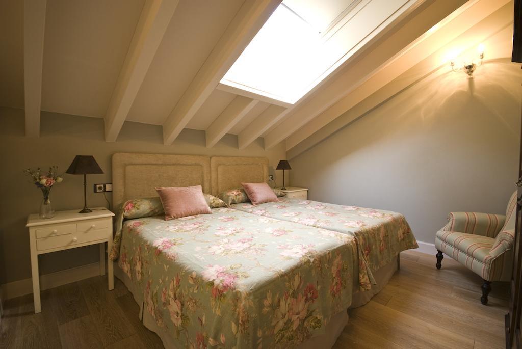 Villamayor  Las Casas Rurales Huerta San Benito الغرفة الصورة